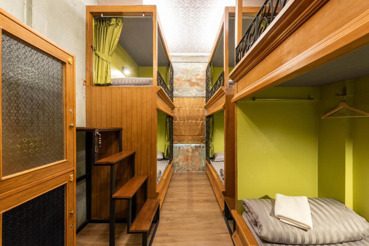 Tepbunthom Hostel Банкок Екстериор снимка